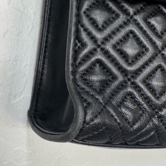 Tory Burch Fleming Convertible Shoulder Bag - Picture 4 of 16